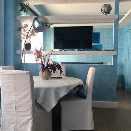 E&C Suites Roma リド・ディ・オスティア エクステリア 写真